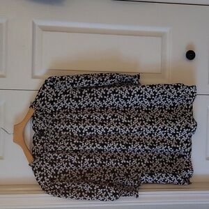 Black and white blouse with white flowers